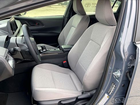 New 2026 Toyota Prius LE image 9