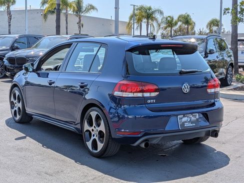 Used 2011 Volkswagen GTI 4-Door FWD image 8