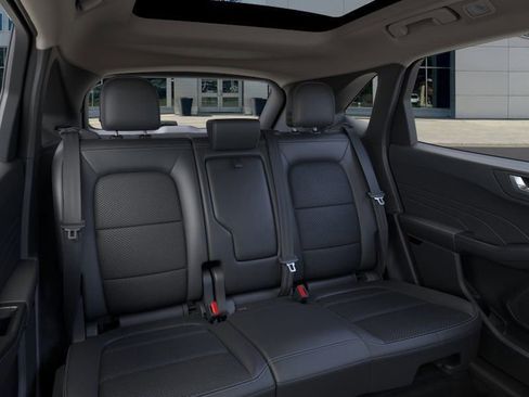 New 2025 Ford Escape SE w/ Class II Trailer Tow Package image 11