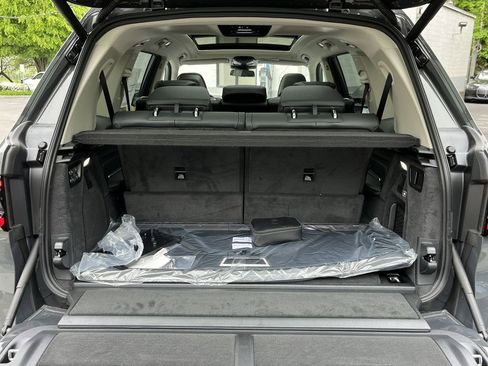 Used 2026 BMW X7 xDrive40i w/ Premium Package image 25