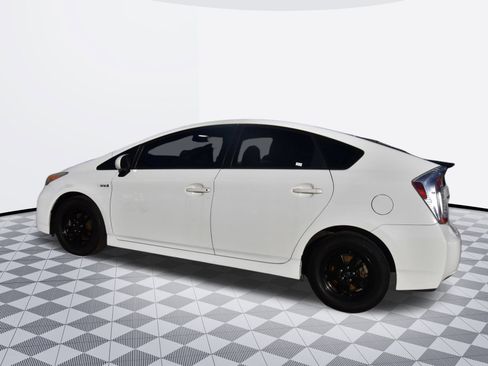 Used 2014 Toyota Prius Two image 3