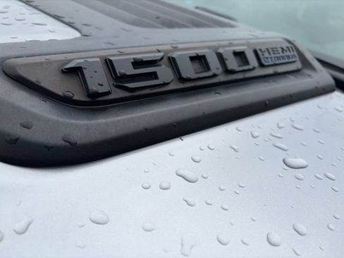 Used 2021 RAM 1500 Laramie AWD/4WD image 10