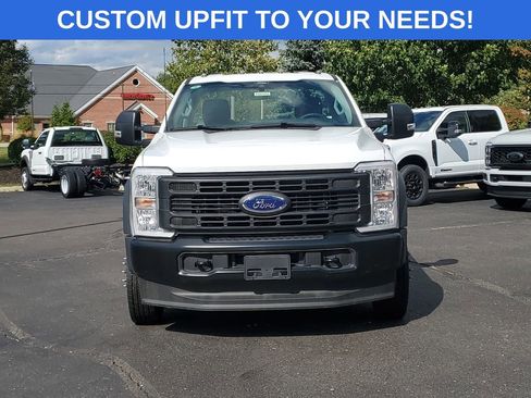 New 2025 Ford F450 XL image 2