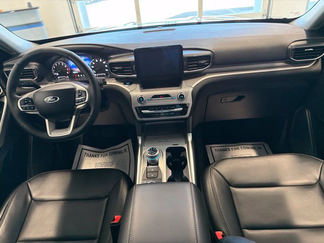 Used 2023 Ford Explorer XLT w/ Equipment Group 202A AWD/4WD image 19