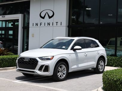 Used 2024 Audi Q5 2.0T Premium w/ Convenience Package