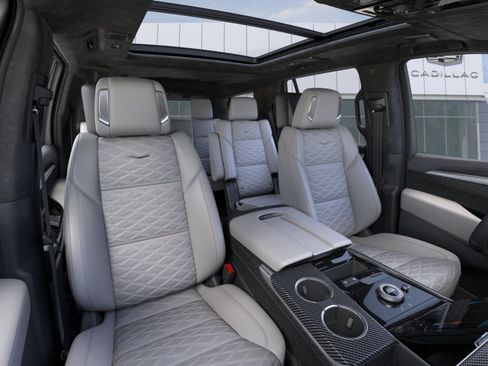 New 2026 Cadillac Escalade V w/ LPO, ONYX Package AWD/4WD image 16