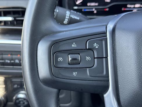 Used 2023 GMC Yukon SLT image 11