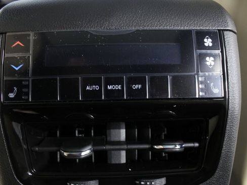 New 2025 Jeep Grand Cherokee L Limited image 19