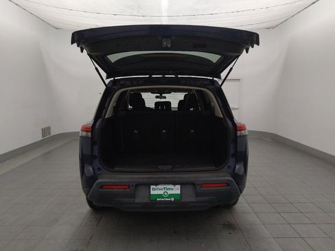 Used 2022 Nissan Pathfinder S AWD/4WD image 29