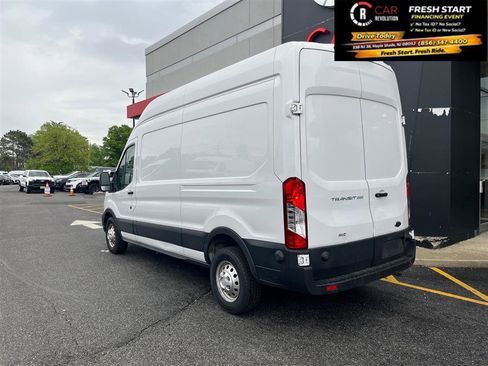 Used 2024 Ford Transit 250 148 High Roof AWD image 5
