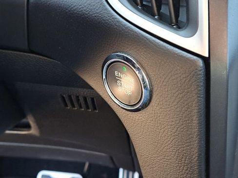 Used 2022 Ford Edge ST-Line w/ Class II Trailer Tow Package image 14