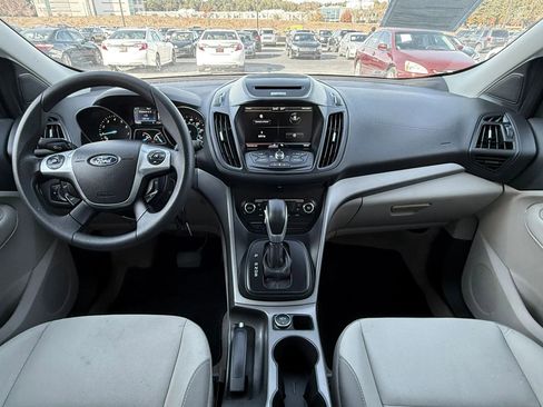 Used 2014 Ford Escape SE w/ Equipment Group 201A image 3