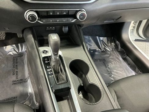 Used 2025 Nissan Altima 2.5 S image 16