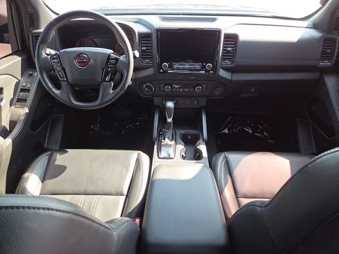 Used 2022 Nissan Frontier PRO-4X w/ Pro-4X Premium Package AWD/4WD image 24