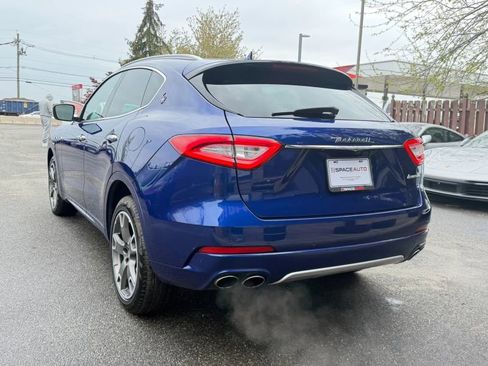 Used 2017 Maserati Levante w/ Luxury Package image 7