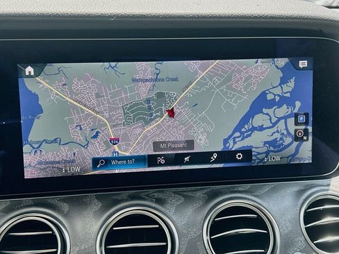 Used 2022 Mercedes-Benz E 350 Sedan image 13