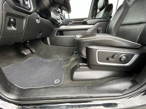 Used 2024 RAM 1500 Laramie image 31