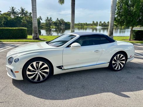Used 2024 Bentley Continental GT AWD/4WD image 2
