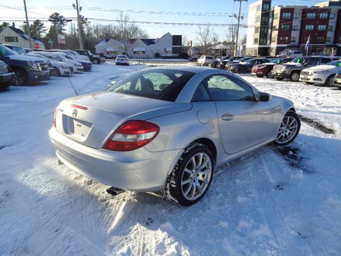 Used 2006 Mercedes-Benz SLK 350 image 2