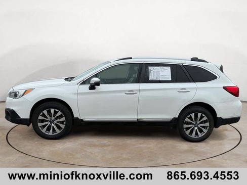 Used 2017 Subaru Outback 2.5i Touring w/ Popular Package #5A image 6