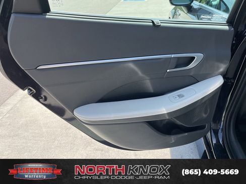 Used 2024 Hyundai Sonata Limited FWD image 17