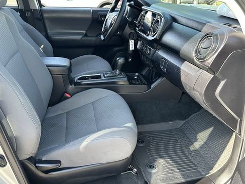 Used 2023 Toyota Tacoma SR w/ SR Convenience Package RWD image 9