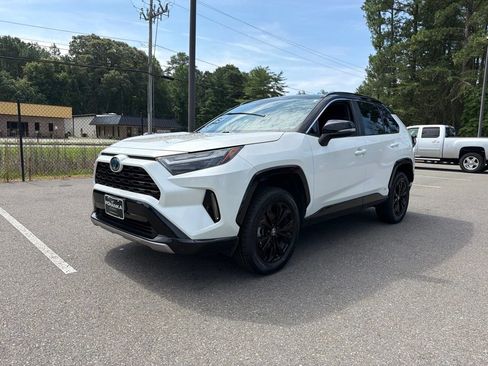 Used 2022 Toyota RAV4 XSE w/ XSE Grade Weather Package AWD/4WD image 2