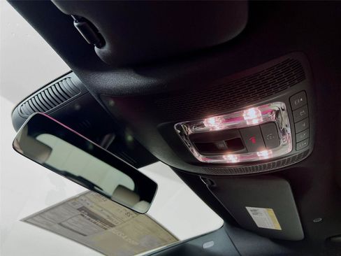 Certified 2026 Mercedes-Benz GLA 250 4MATIC image 11
