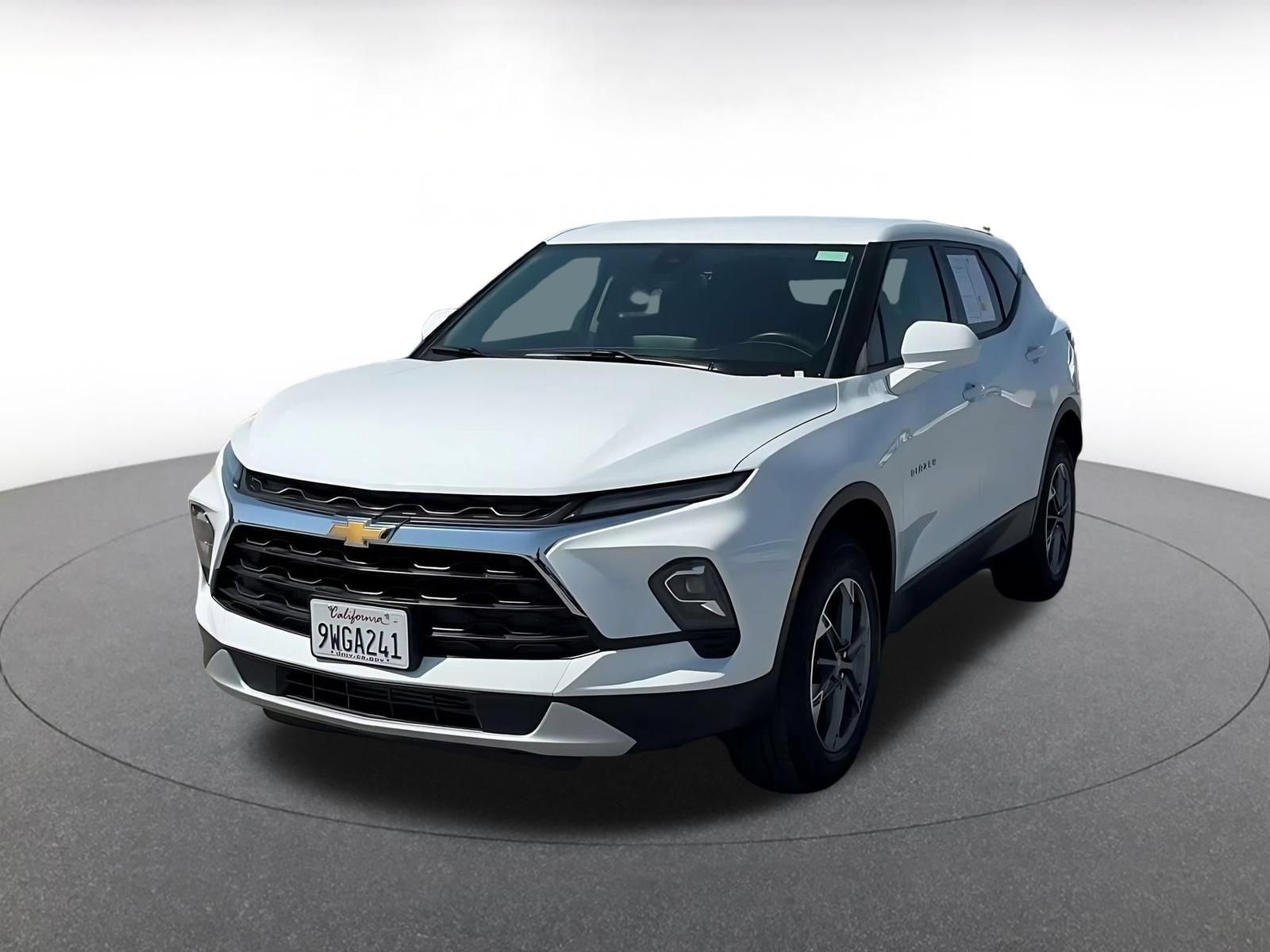 Used 2026 Chevrolet Blazer LT FWD image 6