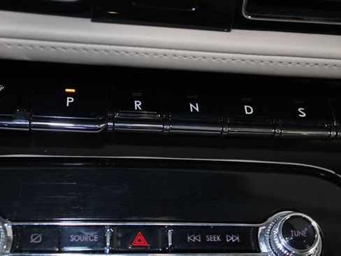 Used 2023 Lincoln Nautilus Reserve image 45