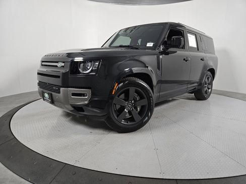 Used 2023 Land Rover Defender 130 X-Dynamic SE image 1