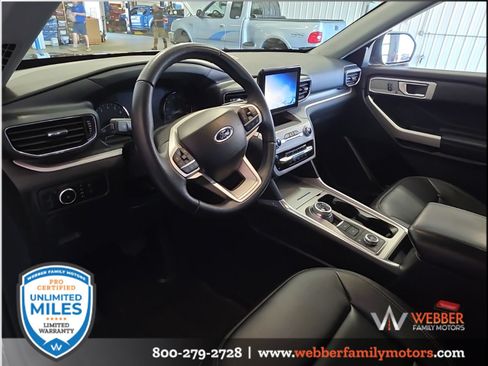 Used 2024 Ford Explorer XLT w/ Equipment Group 202A AWD/4WD image 12