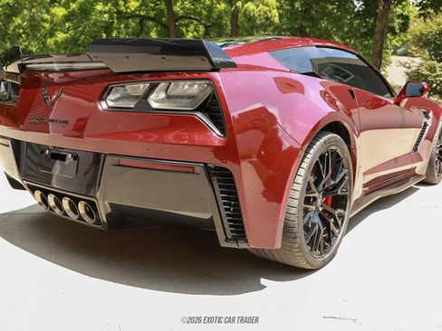 Used 2017 Chevrolet Corvette Z06 RWD image 8