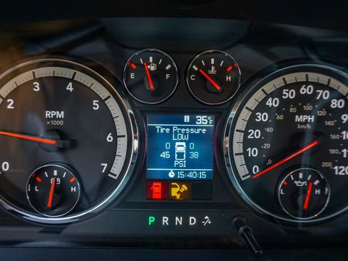 Used 2010 Dodge Ram 1500 Truck ST w/ ST Popular Equipment Group AWD/4WD image 26