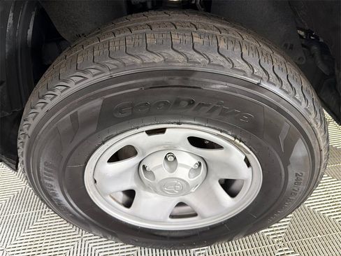 Used 2022 Toyota Tacoma SR5 image 11