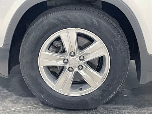 Used 2019 Chevrolet Trax LS FWD image 33