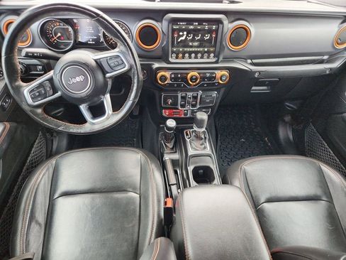 Used 2023 Jeep Gladiator Mojave w/ Cold Weather Group image 10