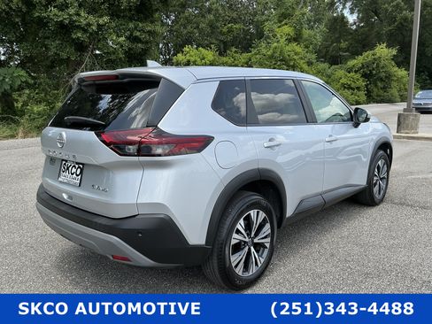 Used 2023 Nissan Rogue SV AWD/4WD image 5