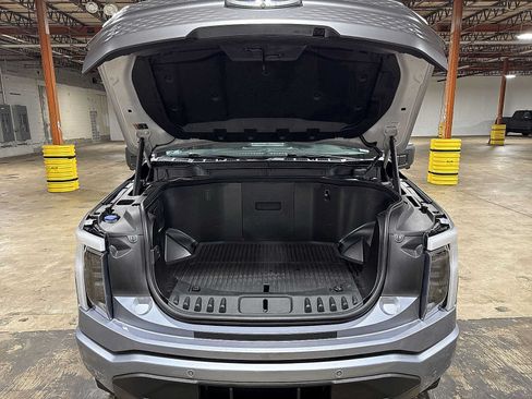Used 2022 Ford F150 Lightning XLT AWD/4WD image 12