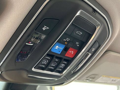 Used 2021 Jeep Grand Cherokee L Limited RWD image 27