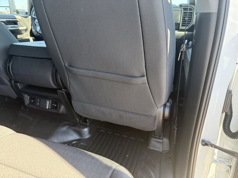 Used 2025 Chevrolet Silverado 2500 LT w/ Convenience Package image 43