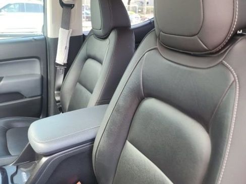 Used 2021 Chevrolet Colorado Z71 w/ Safety Package image 9