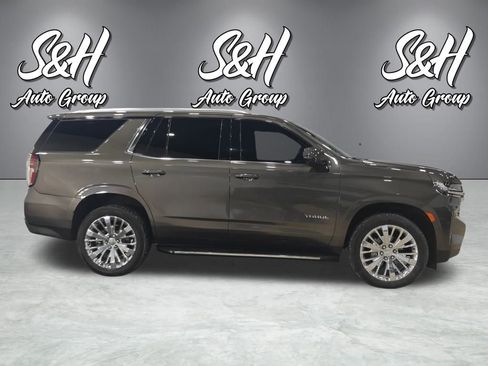 Used 2021 Chevrolet Tahoe LT w/ LT Signature Package image 24