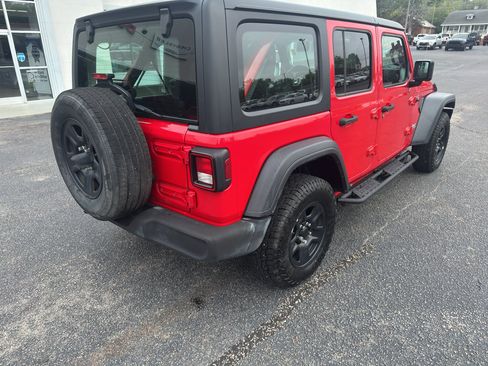 Used 2019 Jeep Wrangler Unlimited Sport AWD/4WD image 8