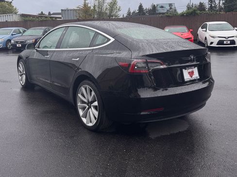 Used 2020 Tesla Model 3 Standard Range Plus RWD image 6