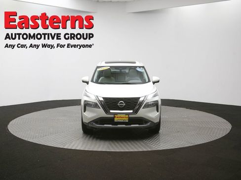 Used 2023 Nissan Rogue SL w/ SL Premium Package image 55