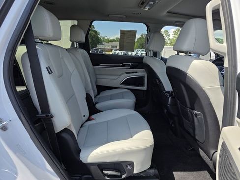 Used 2024 Kia Telluride S w/ S Sunroof Package FWD image 29