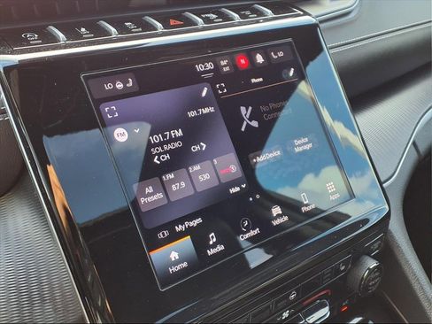 Used 2024 Jeep Grand Cherokee L Altitude image 20