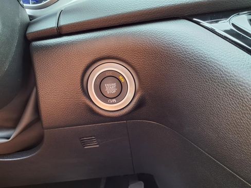 New 2026 Chrysler Voyager LX image 19