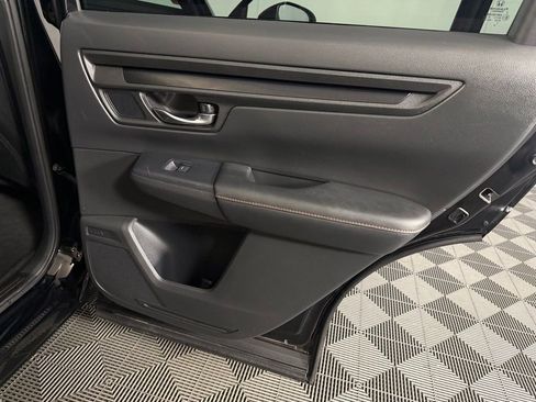 Used 2025 Honda CR-V Sport-L image 29